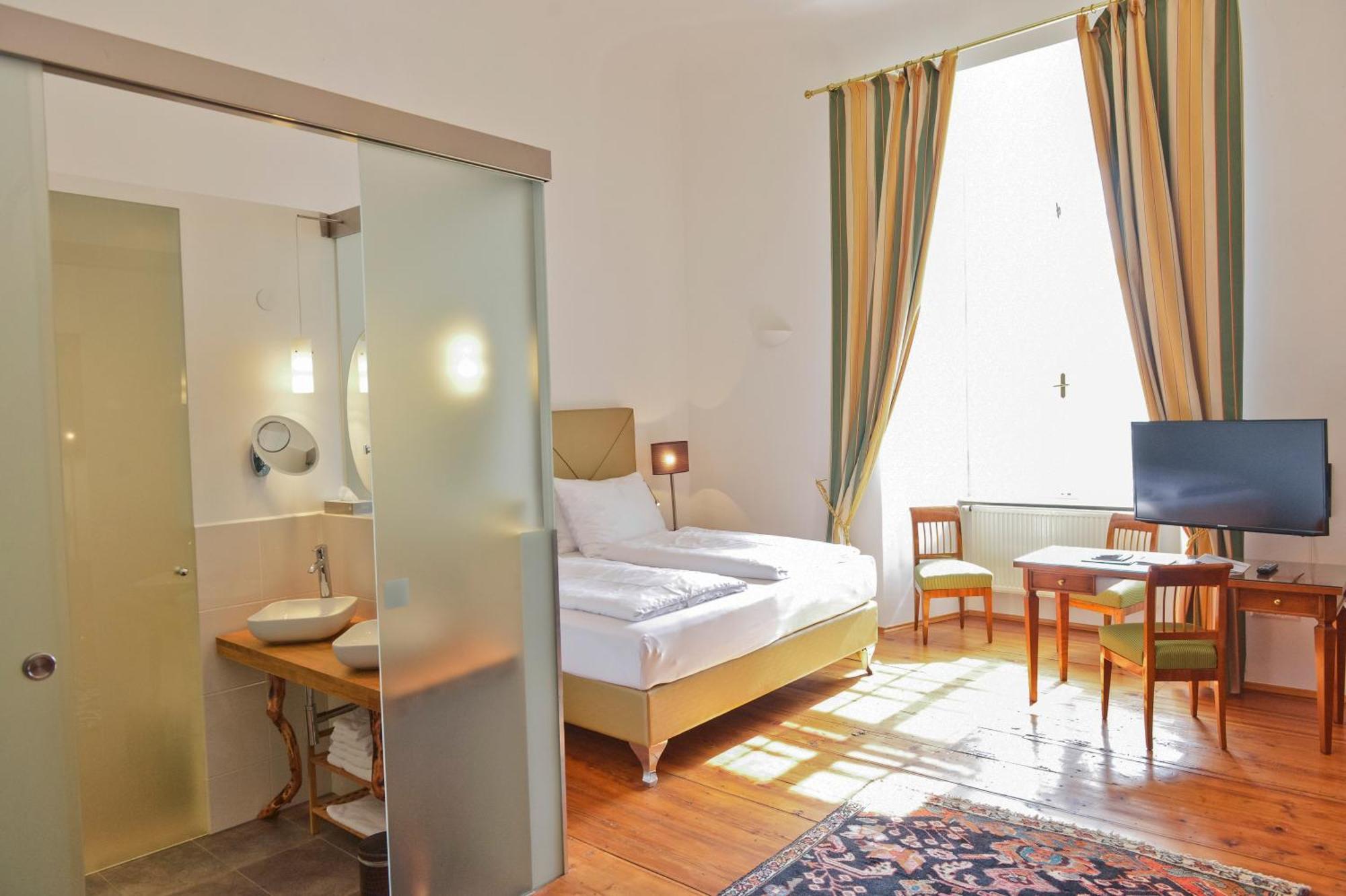 Schlosshotel Mailberg Екстер'єр фото