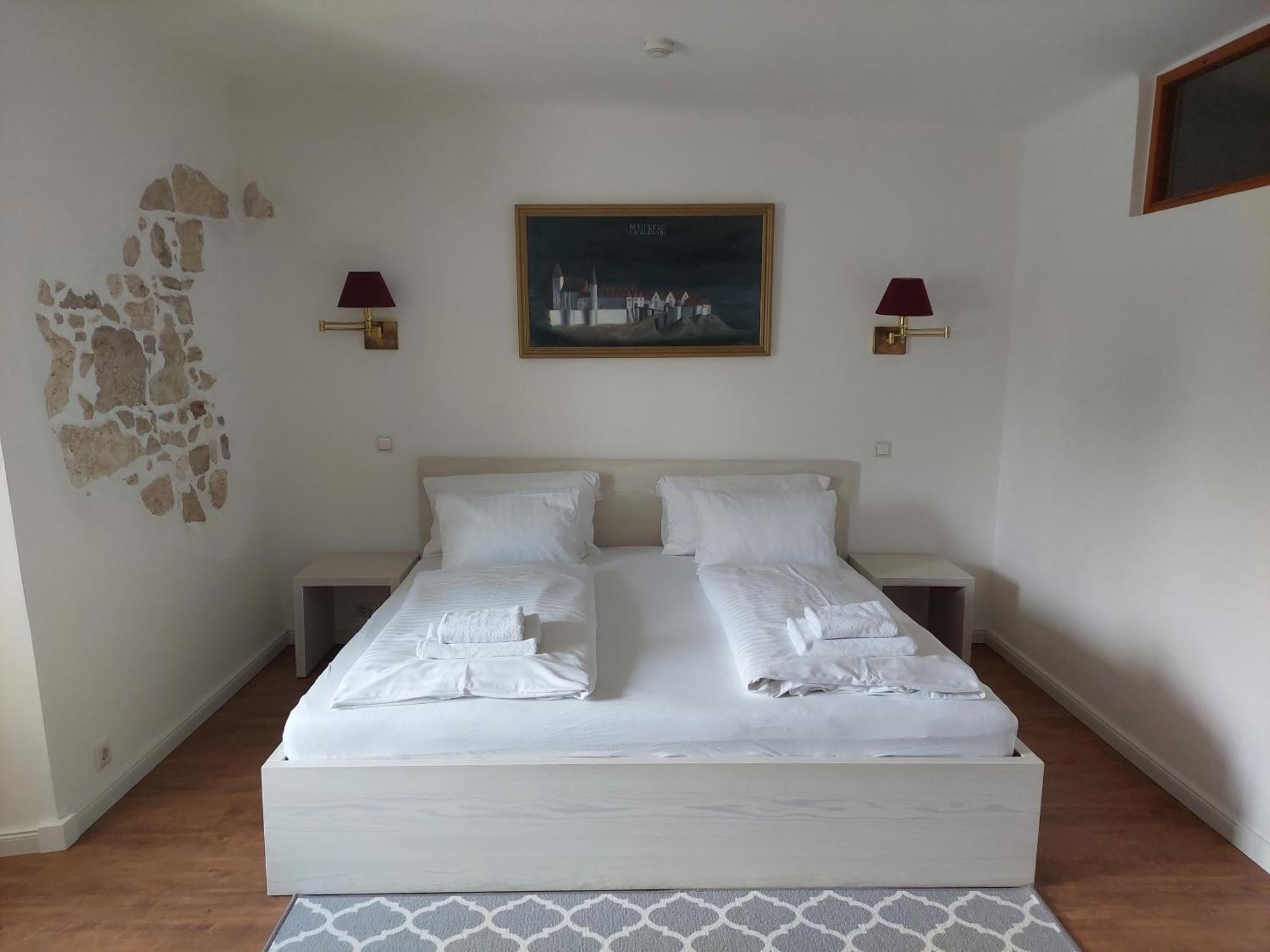 Schlosshotel Mailberg Екстер'єр фото